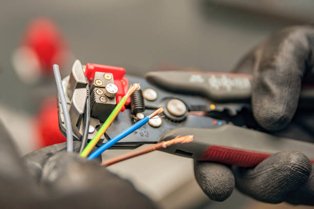 Best Electrical Troubleshooting Services  in Kewaunee, WI